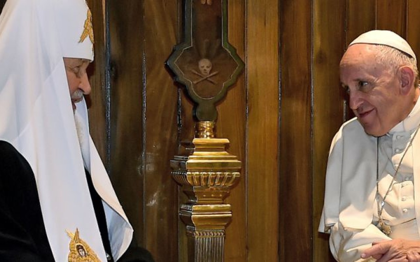 Papa-francisco-patriarca-ortodoxo-1440x900_c